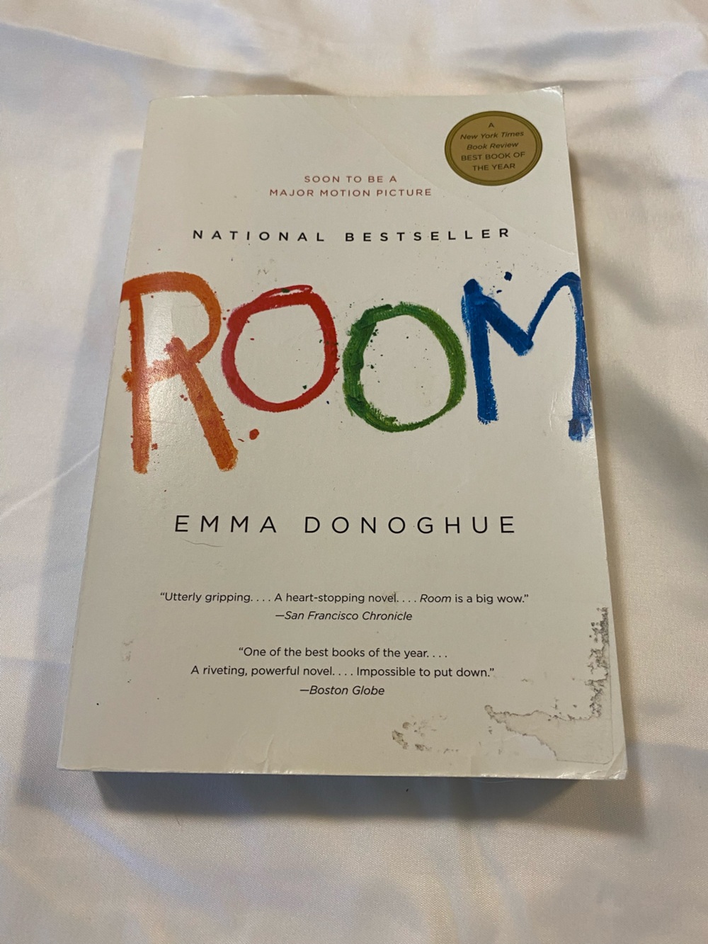 ⭐️ 10/$10 Room by Emma Donoghue - Colorful Painted Title